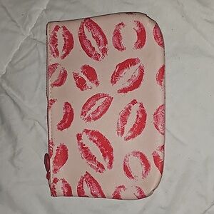 Ipsy makeup bag